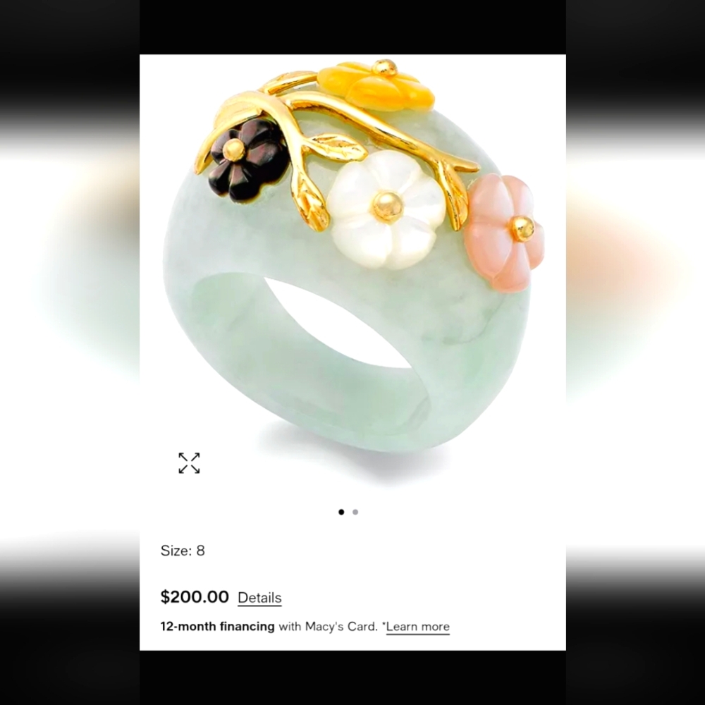 Elegant Gold and Green Floral Ring